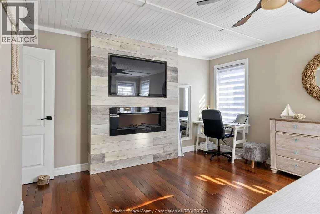 313 CRYSTAL BAY DRIVE