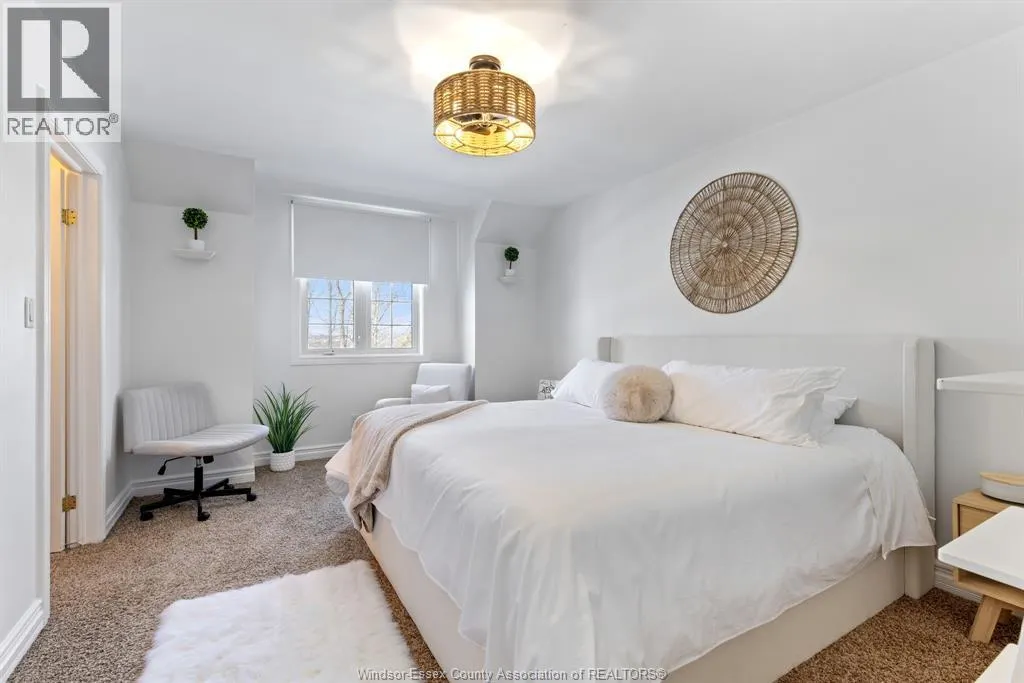 313 CRYSTAL BAY DRIVE