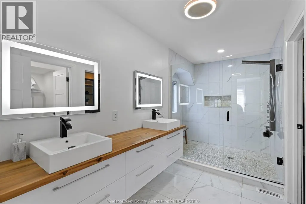 313 CRYSTAL BAY DRIVE