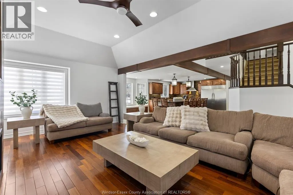 313 CRYSTAL BAY DRIVE