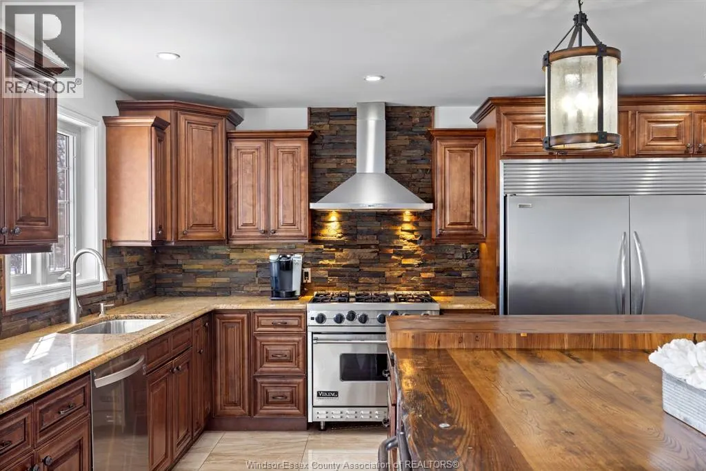 313 CRYSTAL BAY DRIVE
