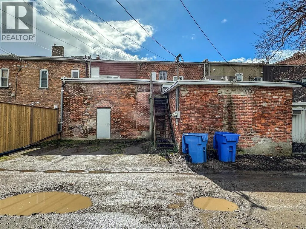 35 Main STREET West