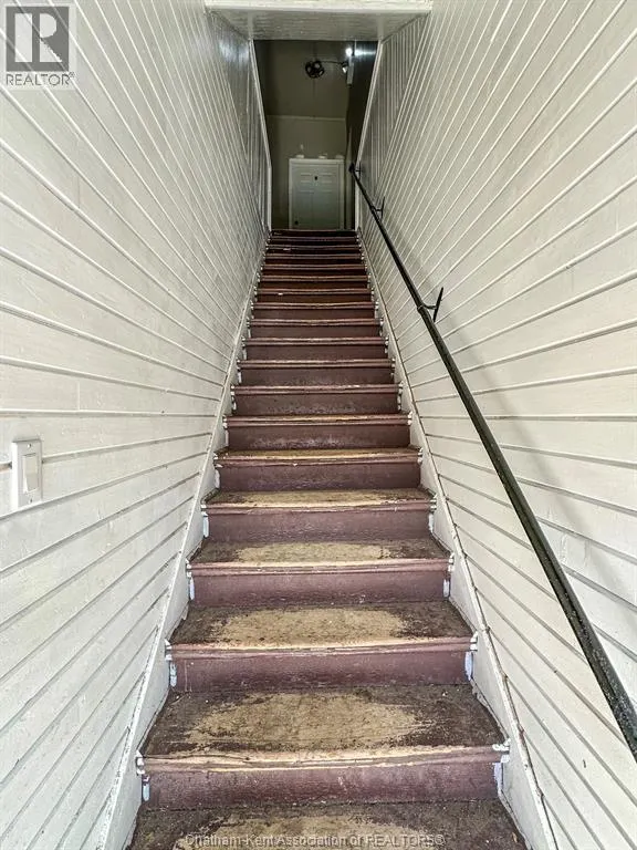 35 Main STREET West