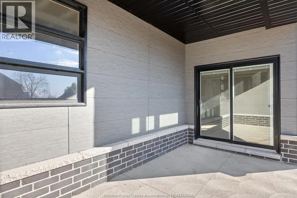 117 HAZEL CRESCENT