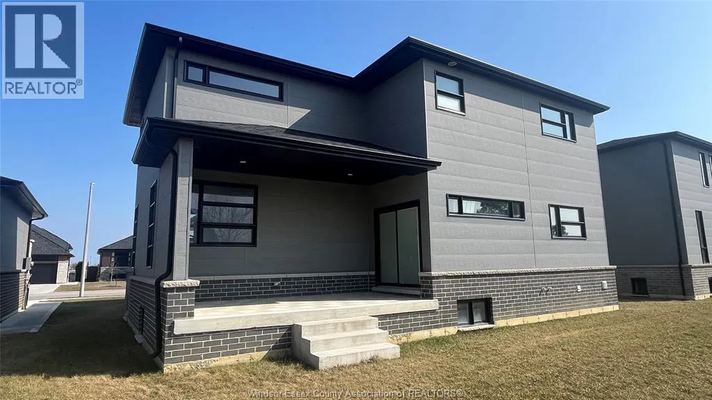 117 HAZEL CRESCENT