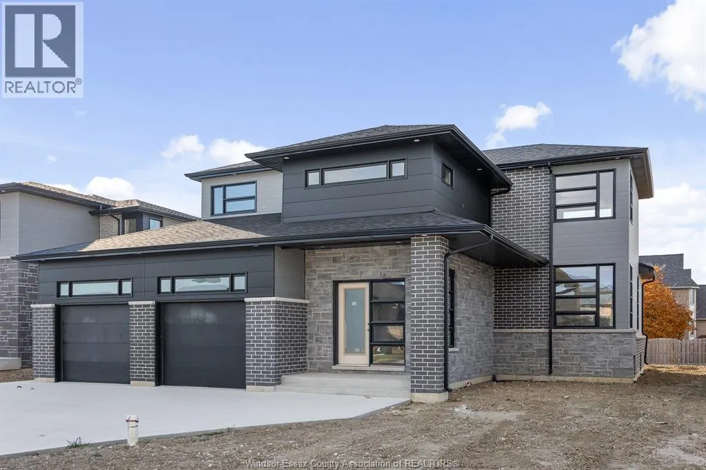 117 HAZEL CRESCENT