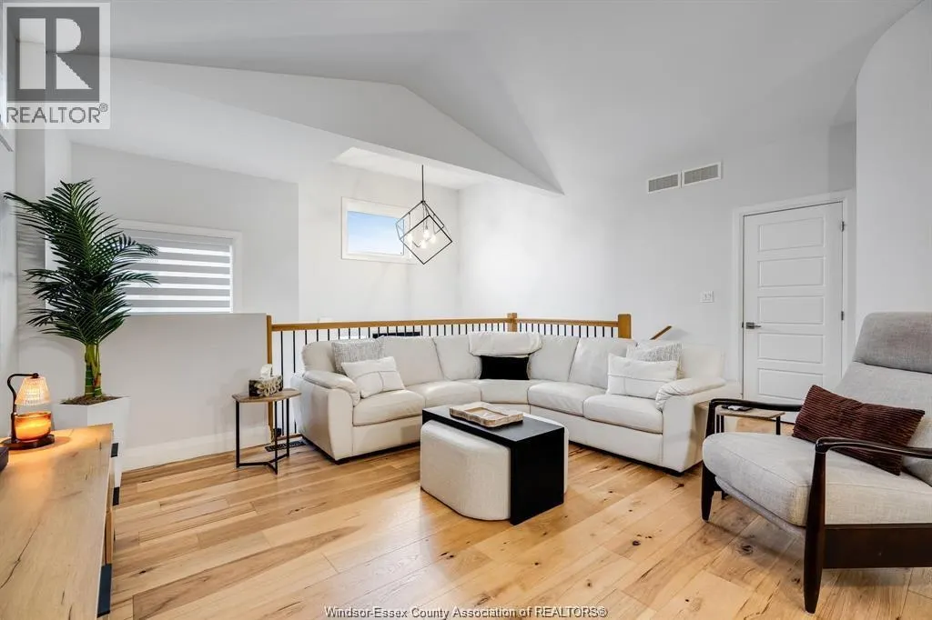241 ROBINSON AVENUE