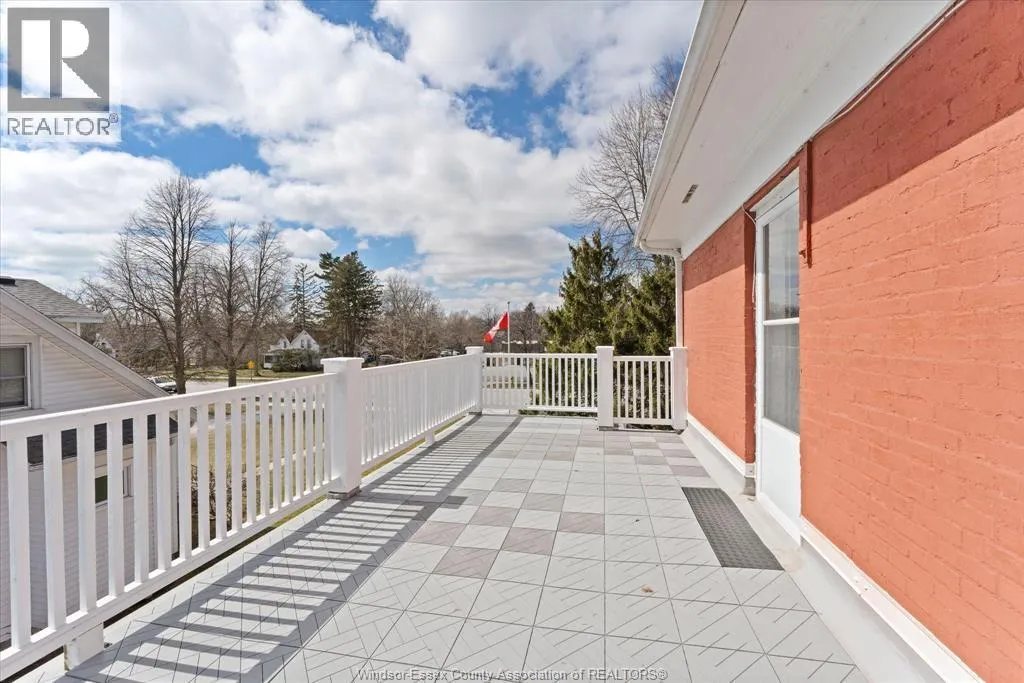 121 DIVISION STREET South