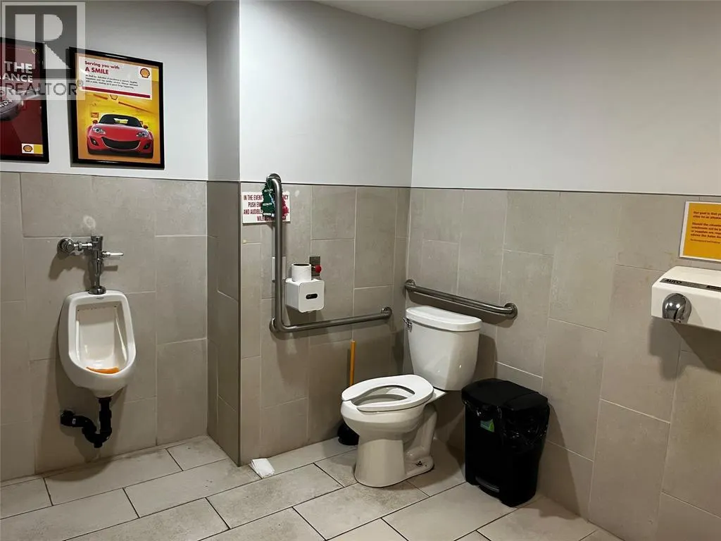 1119 DUFFERIN AVENUE Unit# 2