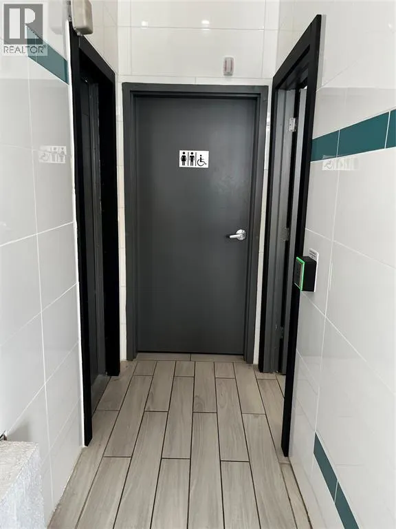 1119 DUFFERIN AVENUE Unit# 2