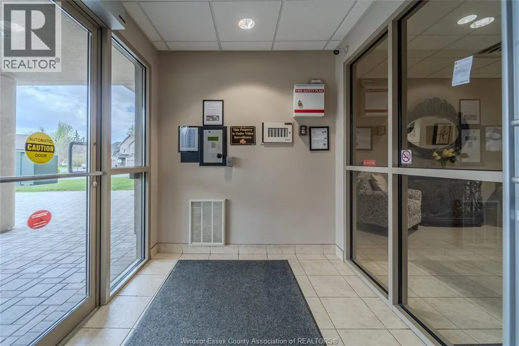 315 Village Grove DRIVE Unit# 301