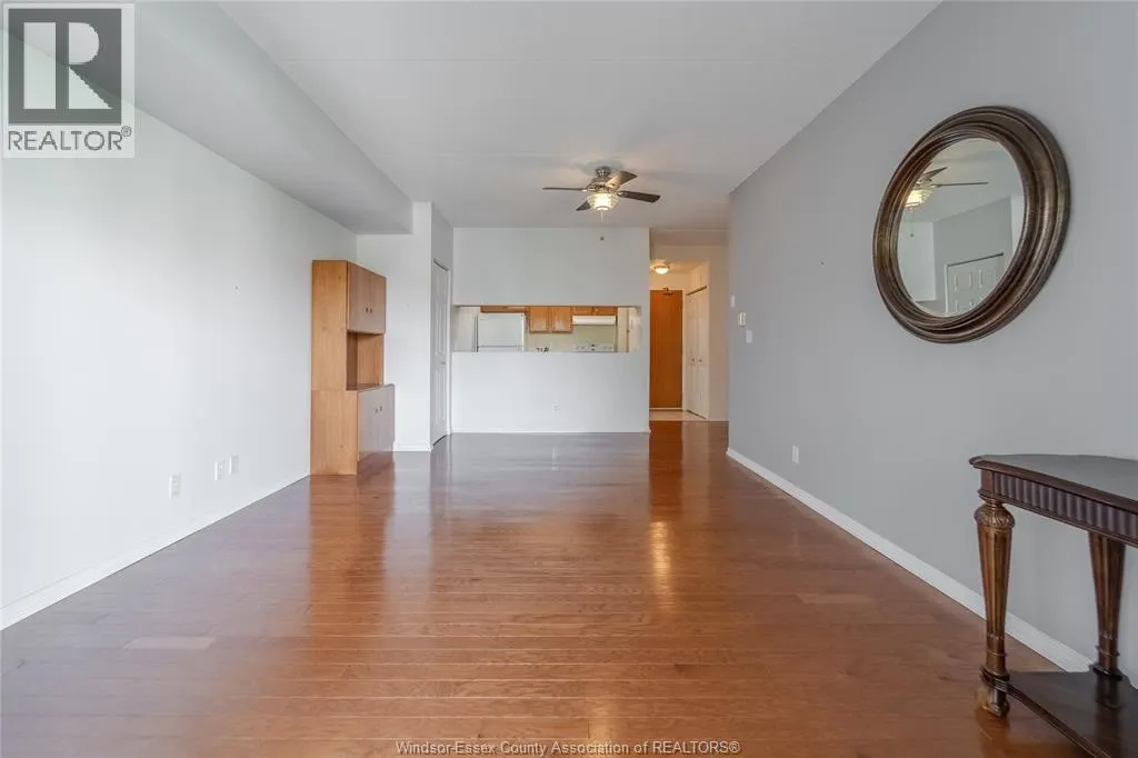 315 Village Grove DRIVE Unit# 301