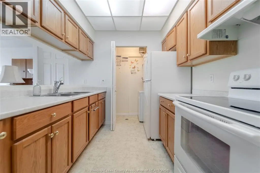 315 Village Grove DRIVE Unit# 301