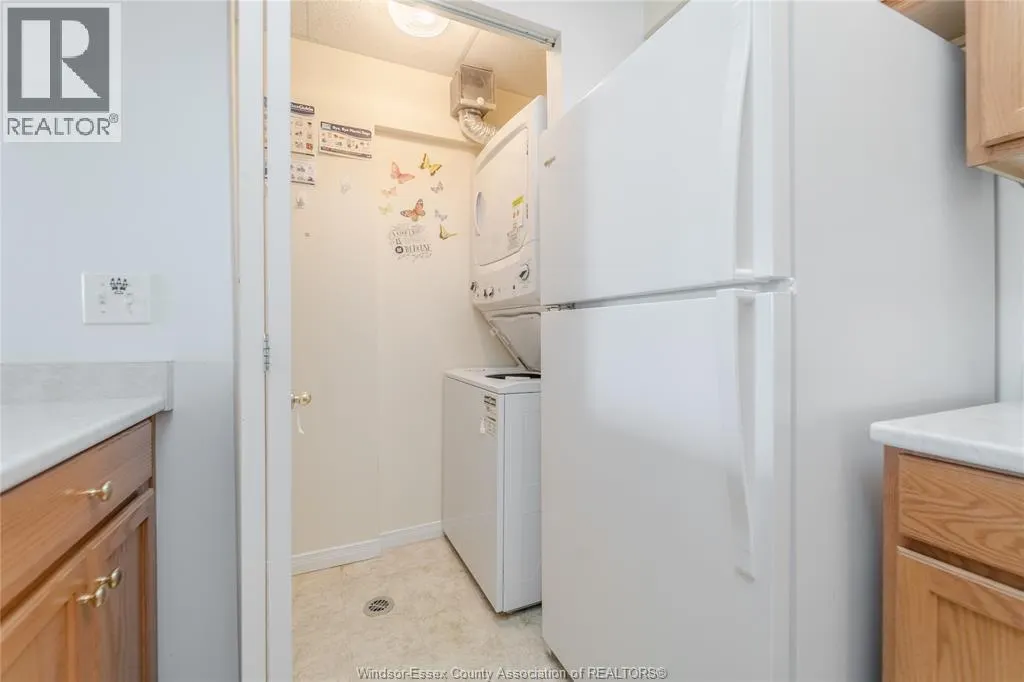 315 Village Grove DRIVE Unit# 301
