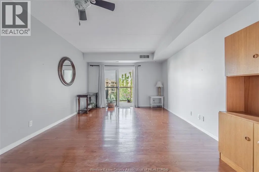 315 Village Grove DRIVE Unit# 301