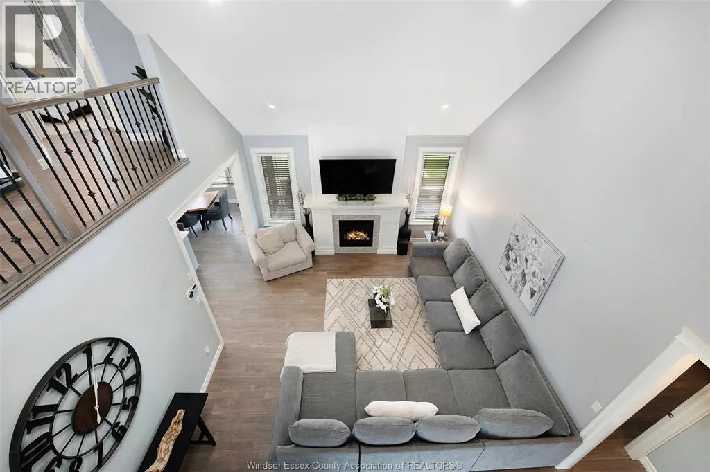 139 Blue Jay CRESCENT