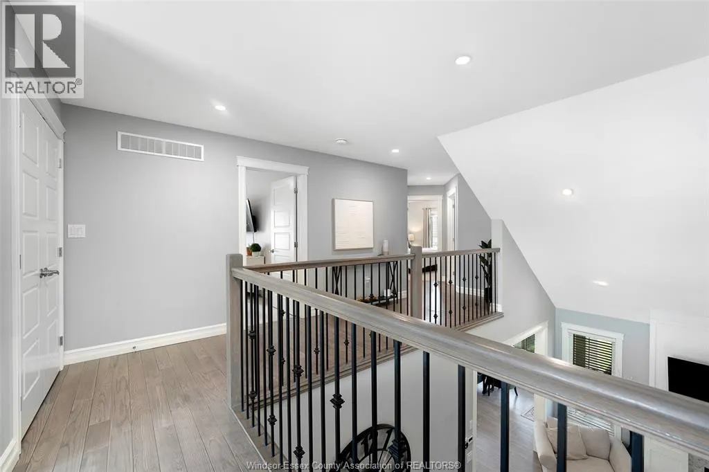139 Blue Jay CRESCENT