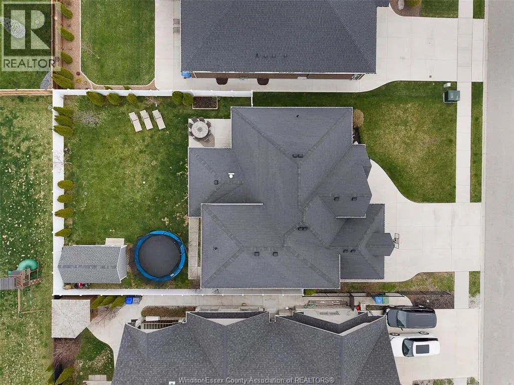 139 Blue Jay CRESCENT