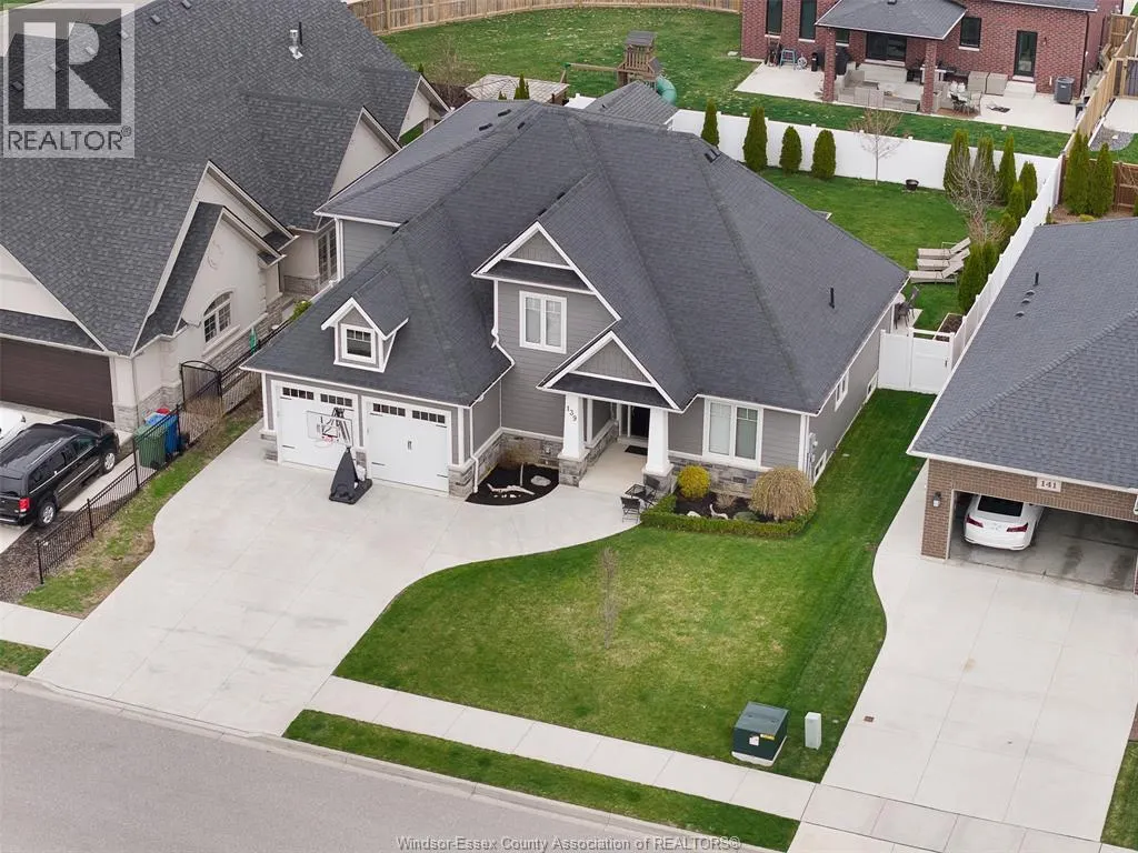 139 Blue Jay CRESCENT