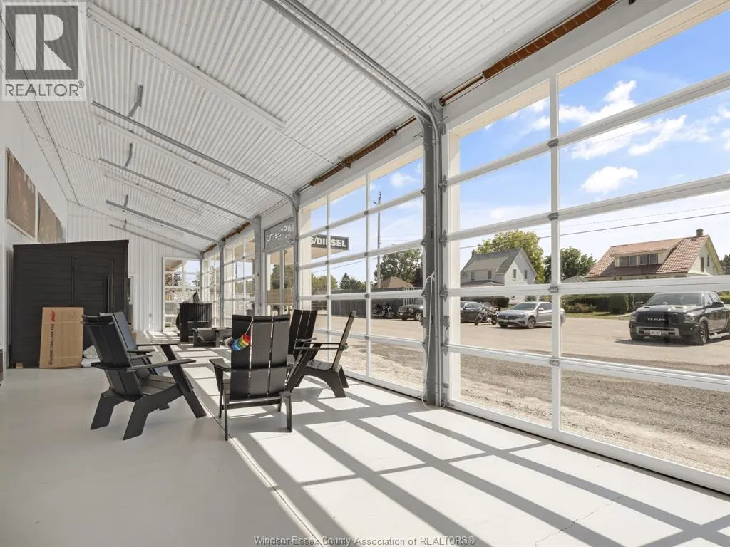 44 SINASAC STREET West