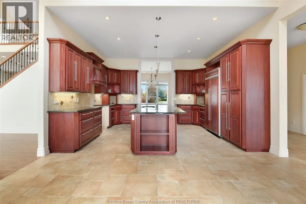 2055 HICKORY LANE
