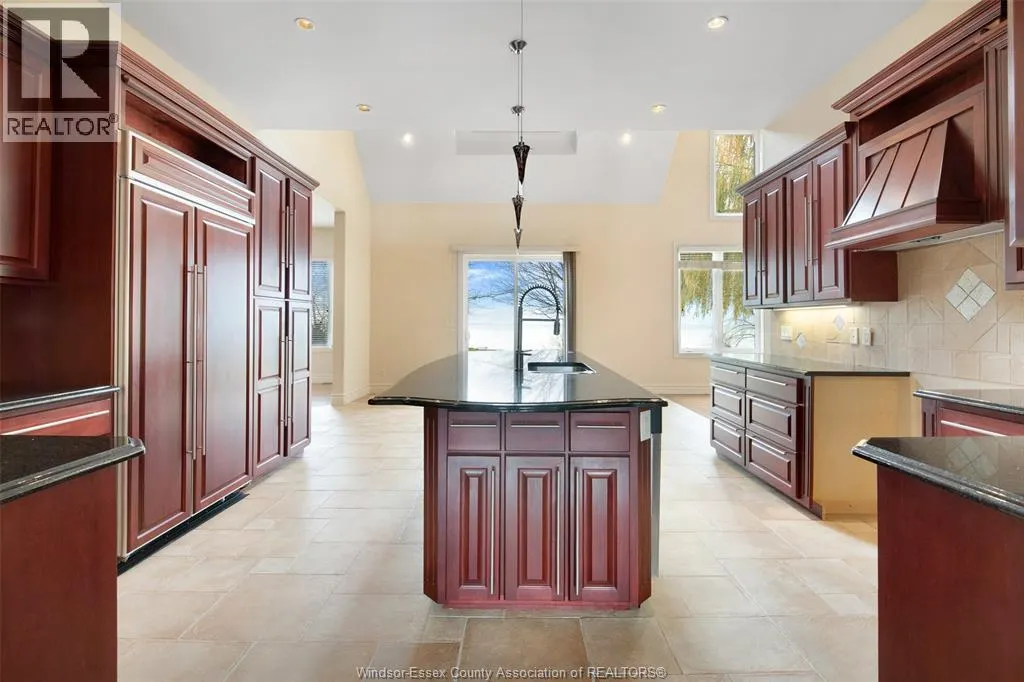 2055 HICKORY LANE