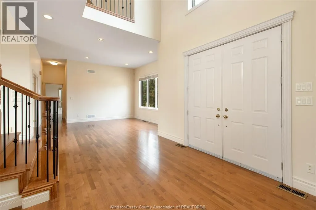 2055 HICKORY LANE