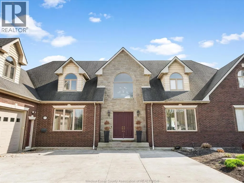 2055 HICKORY LANE