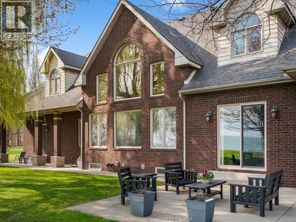 2055 HICKORY LANE