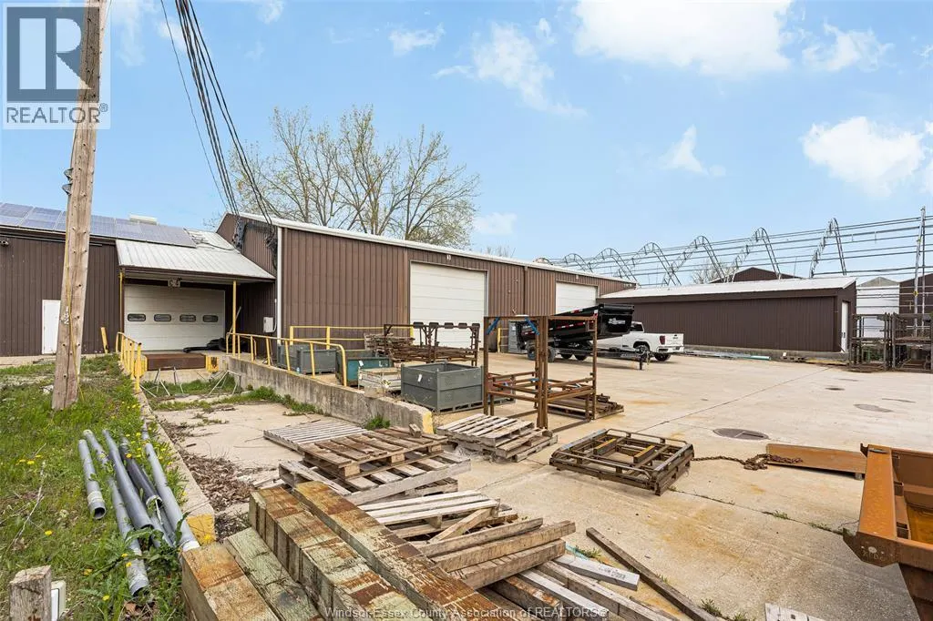 329 COUNTY RD 34 East