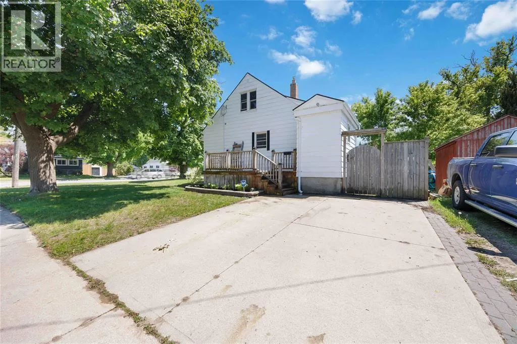 429 EAST STREET North