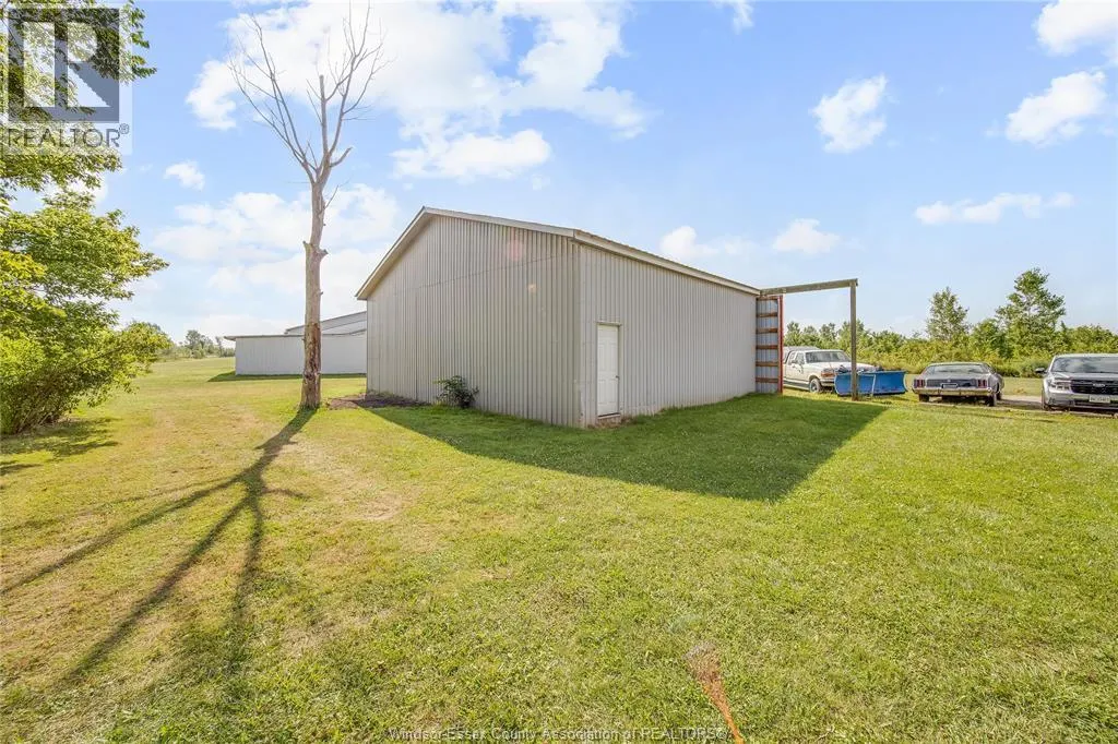 7063 COULTER Sideroad