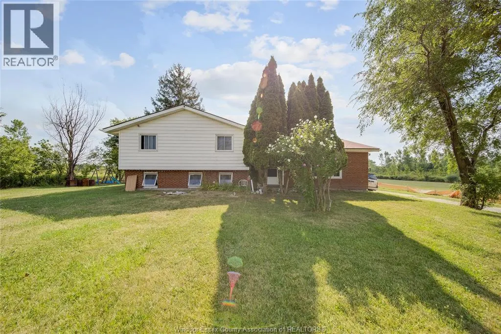 7063 COULTER Sideroad