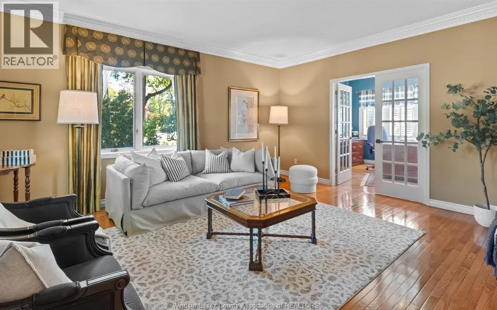 379 ELMGROVE DRIVE
