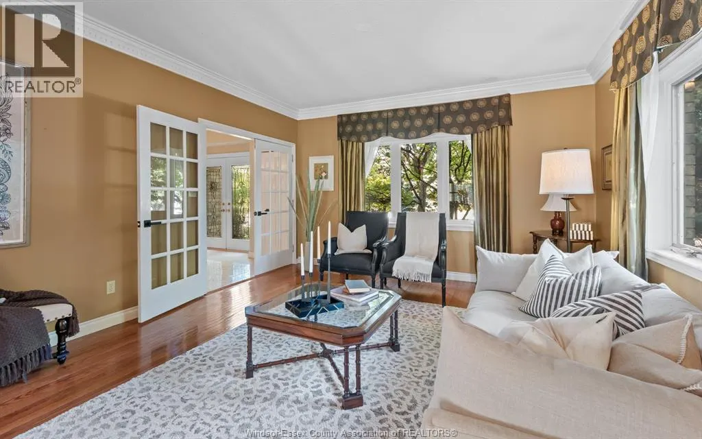 379 ELMGROVE DRIVE