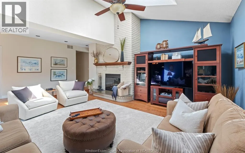379 ELMGROVE DRIVE