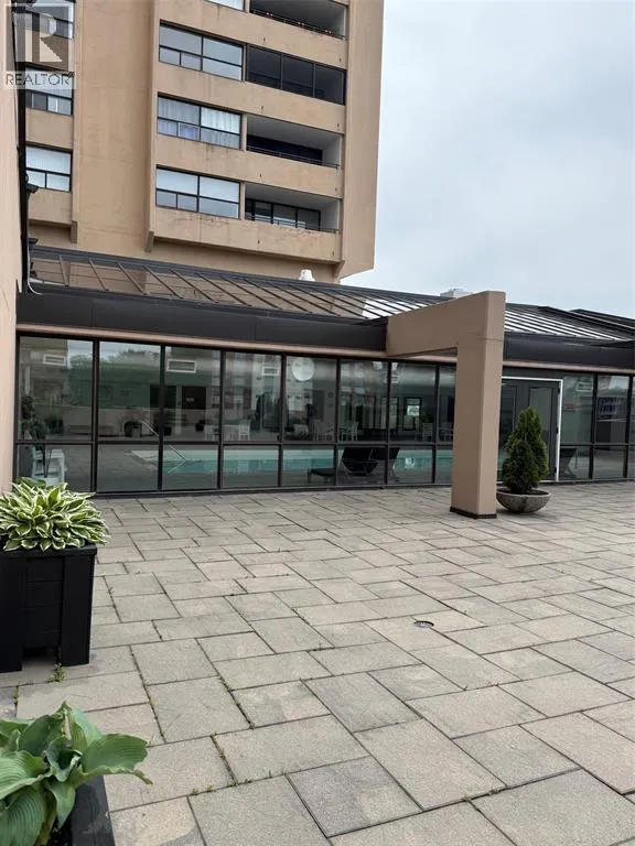 379 Dundas STREET Unit# 204