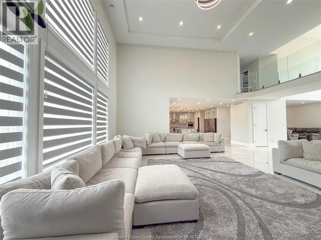 7 CYPRESS POINTE