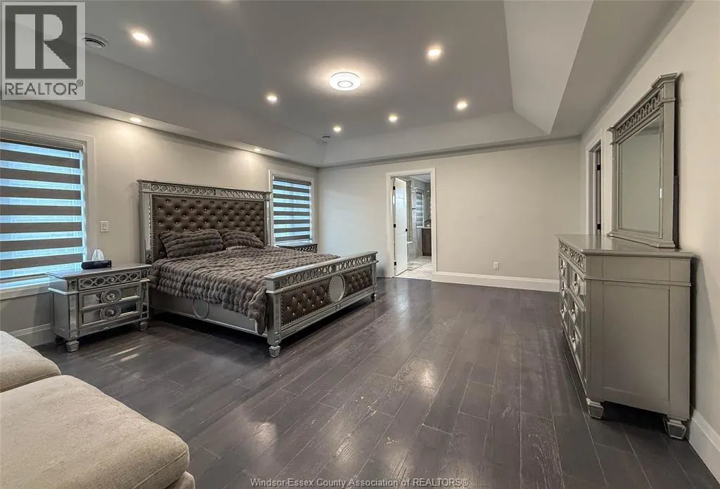 7 CYPRESS POINTE