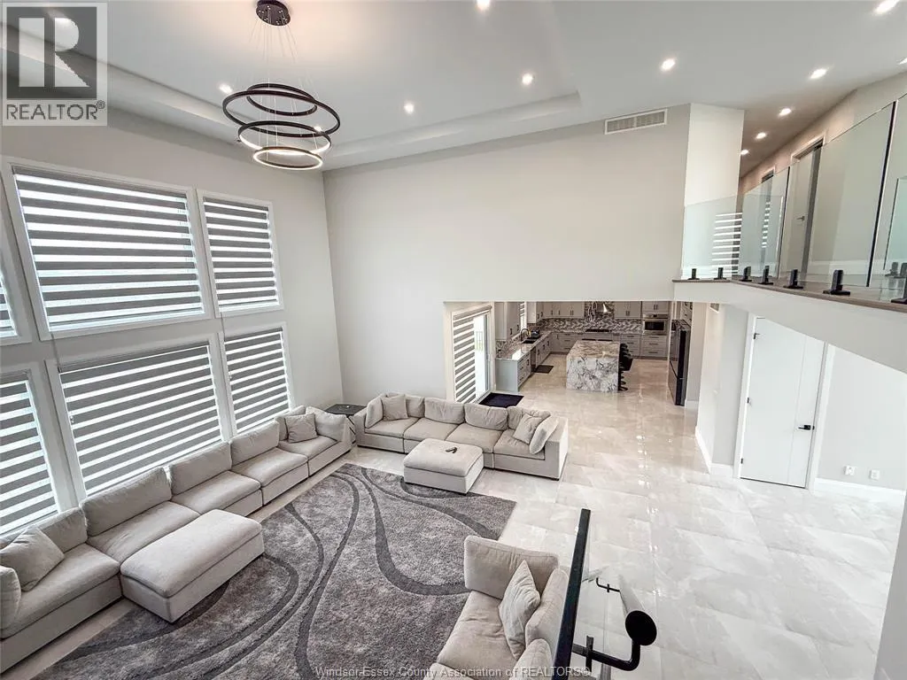 7 CYPRESS POINTE