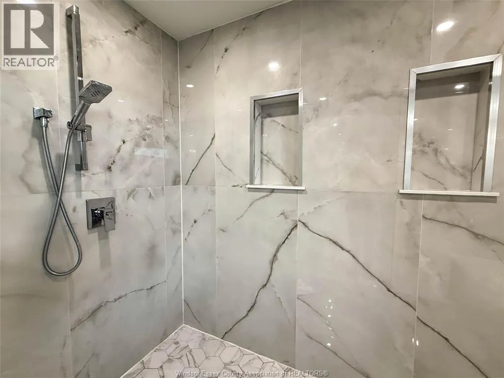 7 CYPRESS POINTE