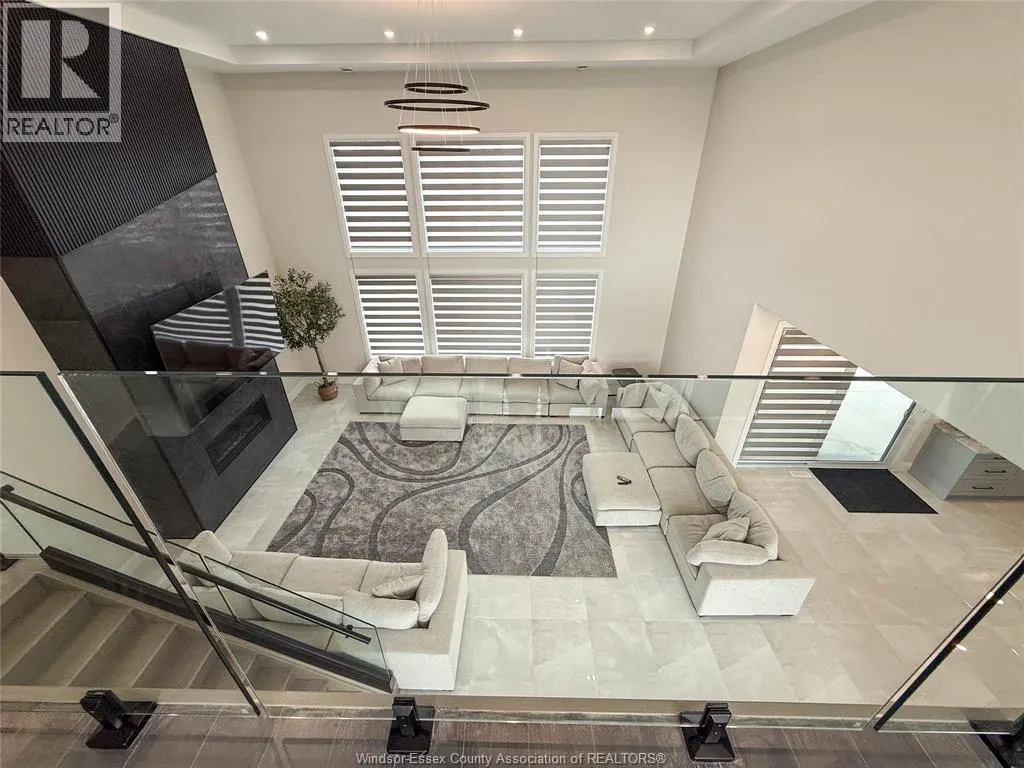 7 CYPRESS POINTE