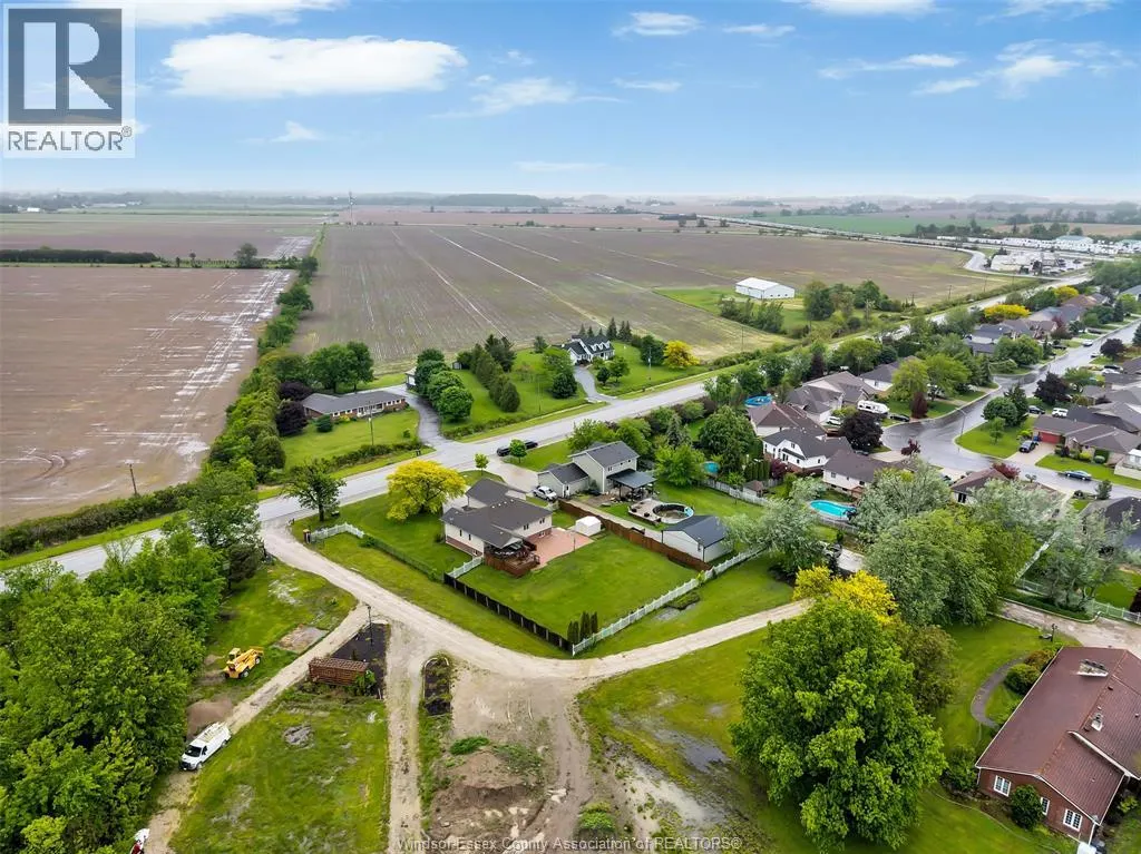 303 Gosfield Townline West