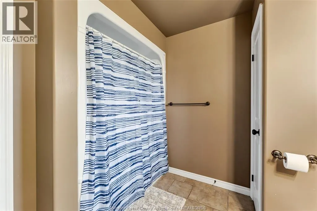 303 Gosfield Townline West