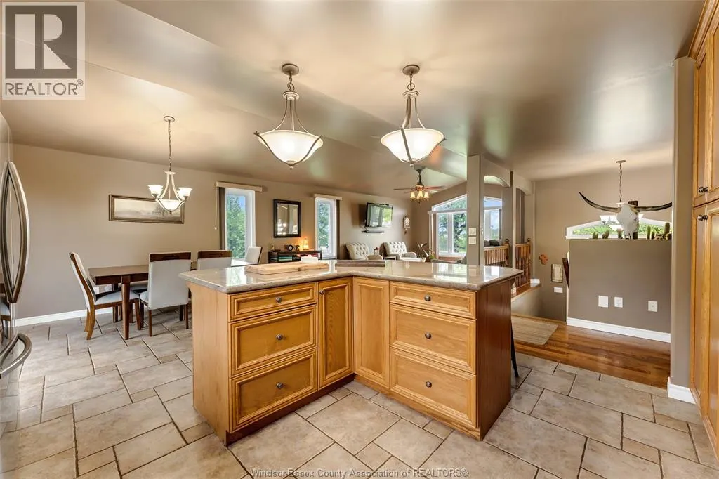 303 Gosfield Townline West
