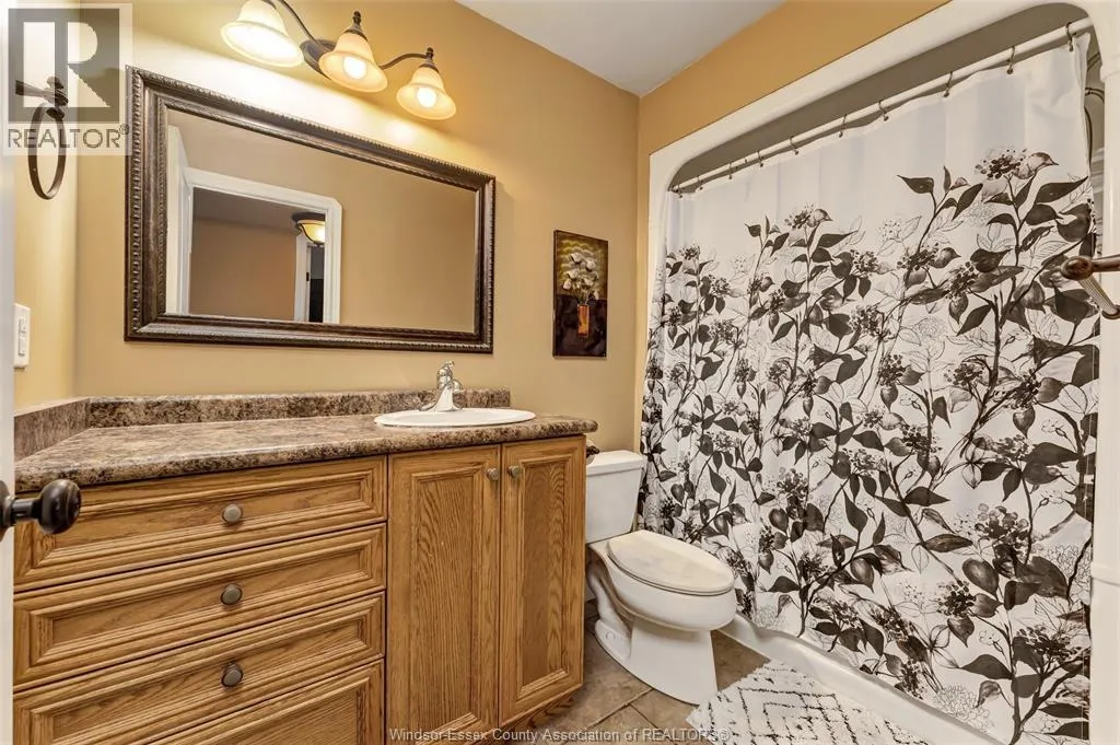 303 Gosfield Townline West