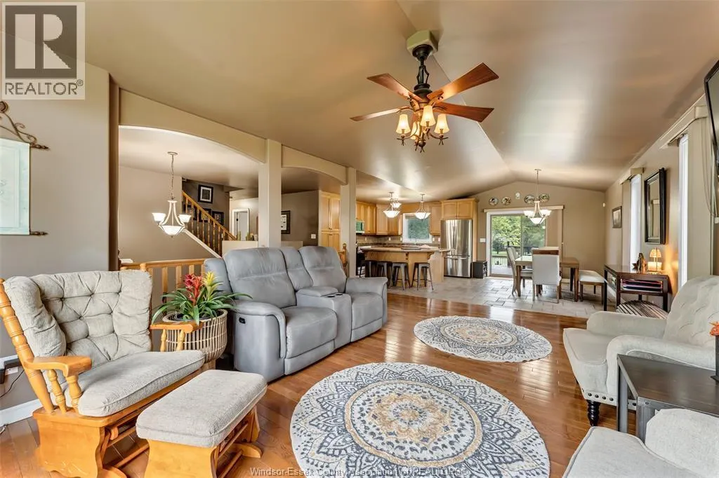 303 Gosfield Townline West