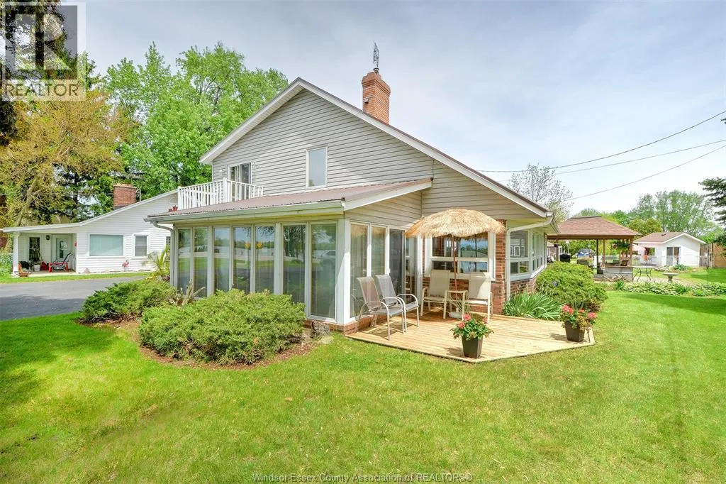 1047 FRONT ROAD South