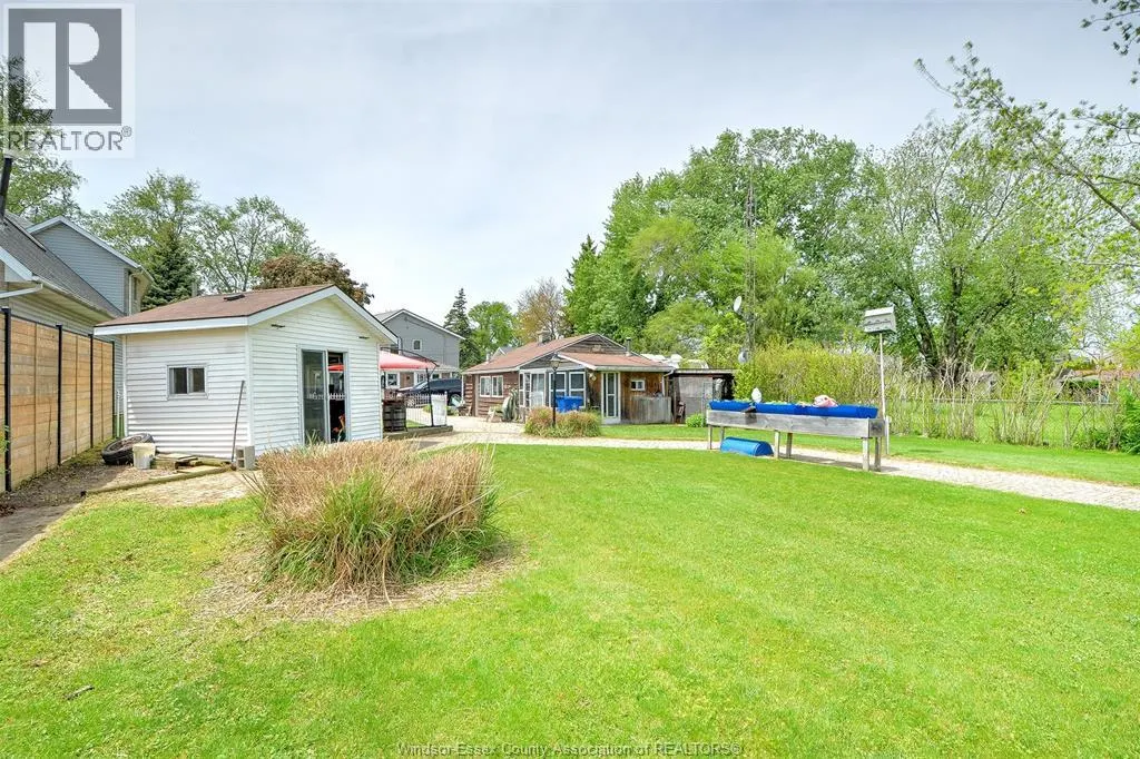 1047 FRONT ROAD South