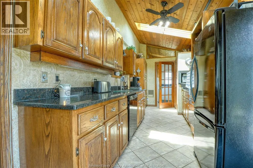 1047 FRONT ROAD South